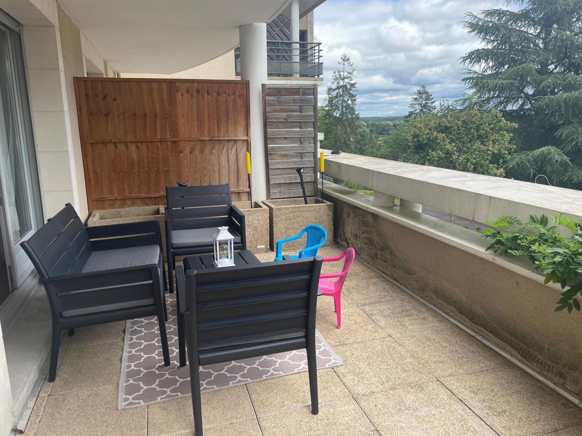 Appartement Avec Parking & Linge Inclus & Local Velos บลัวส์ ภายนอก รูปภาพ